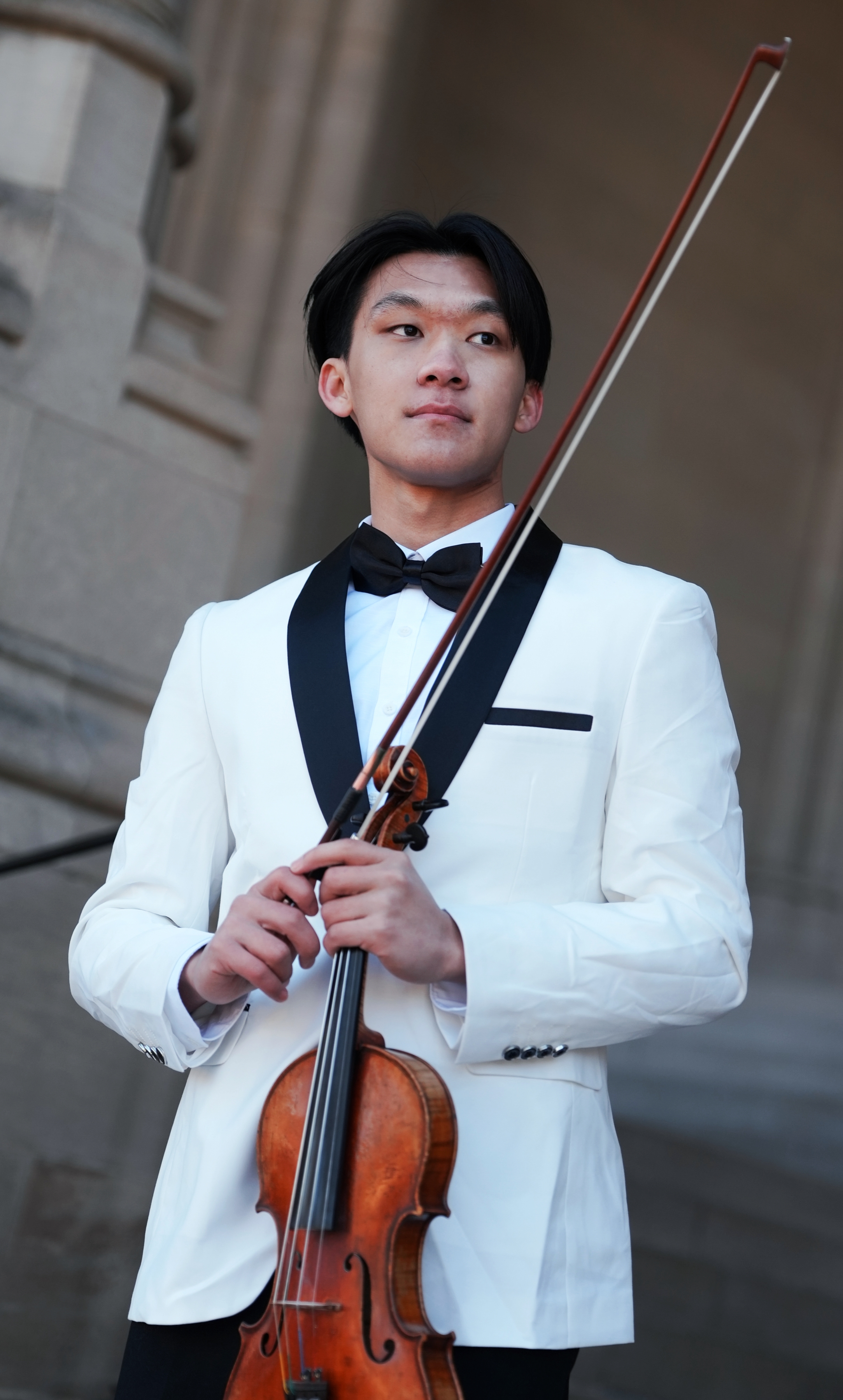 Classical Roots, Contemporary Range